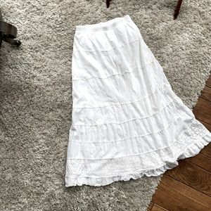 White lace layer skirt, fully lined, long.